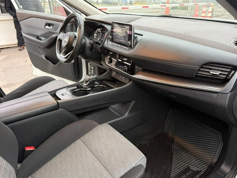 Nissan X-TRAIL 4X2 7P CVT 2.5 2023 - Imagen 19 de 19