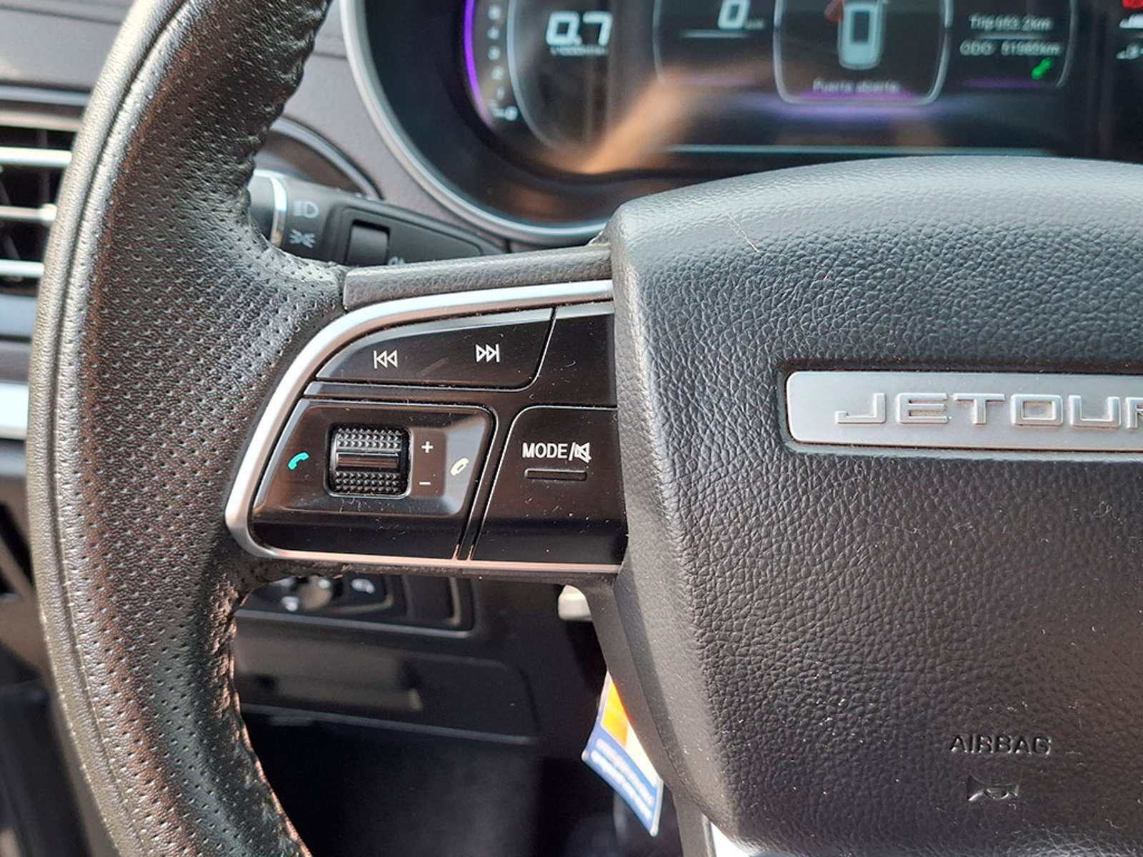 JETOUR X70 1.5T GLS 2023 - Imagen 13 de 20