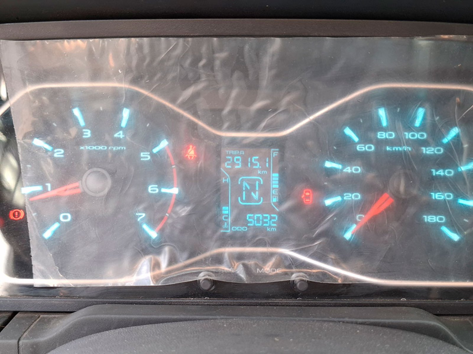 Mahindra PIK UP 2.2 REFRESH DC DELUXE 2025 - Imagen 16 de 20