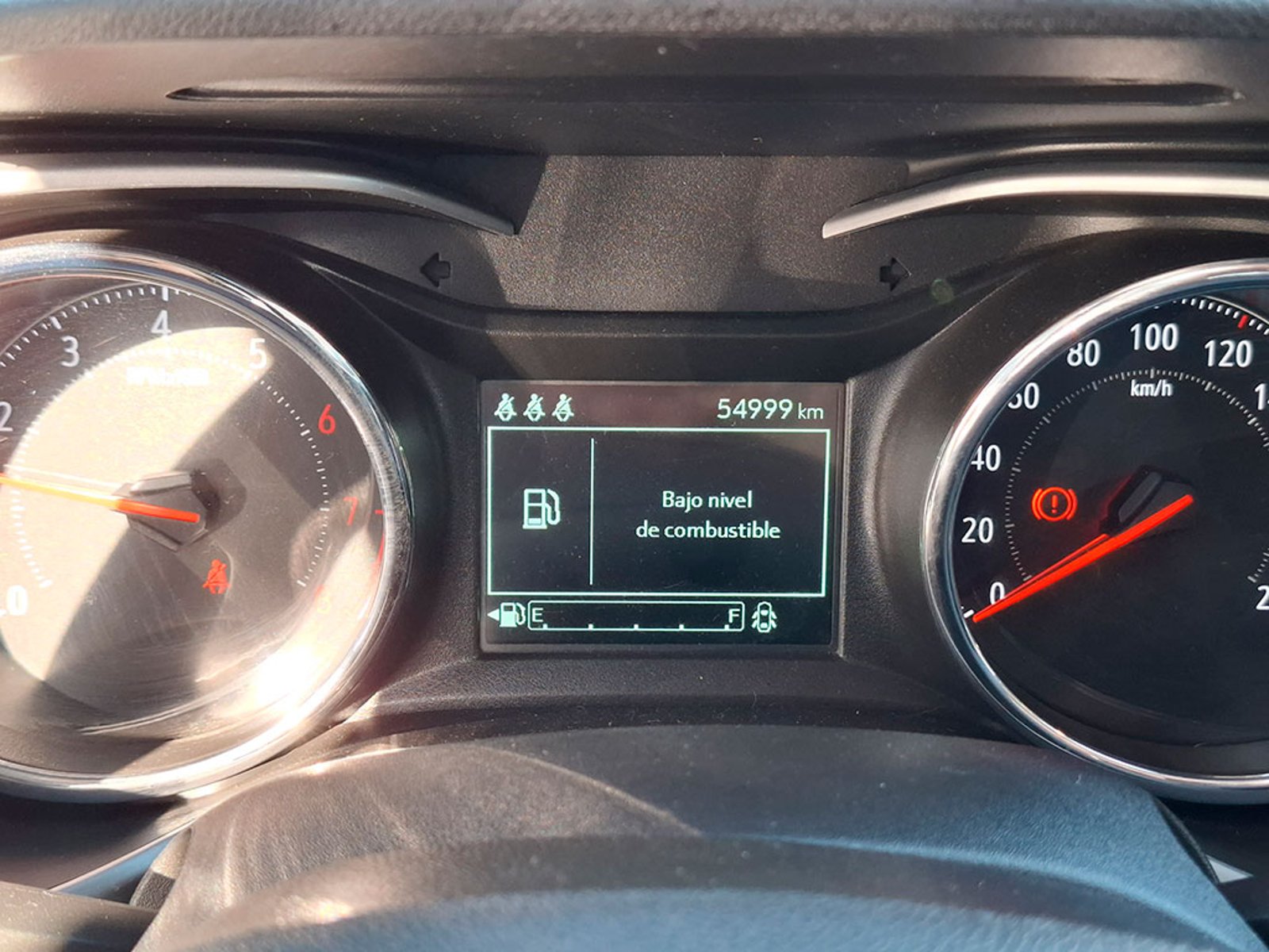CHEVROLET TRACKER 1.2T LS FWD 2023 - Imagen 15 de 20