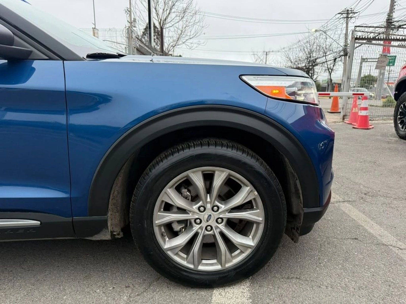 Ford EXPLORER XLT 2.3 2023 - Imagen 4 de 20