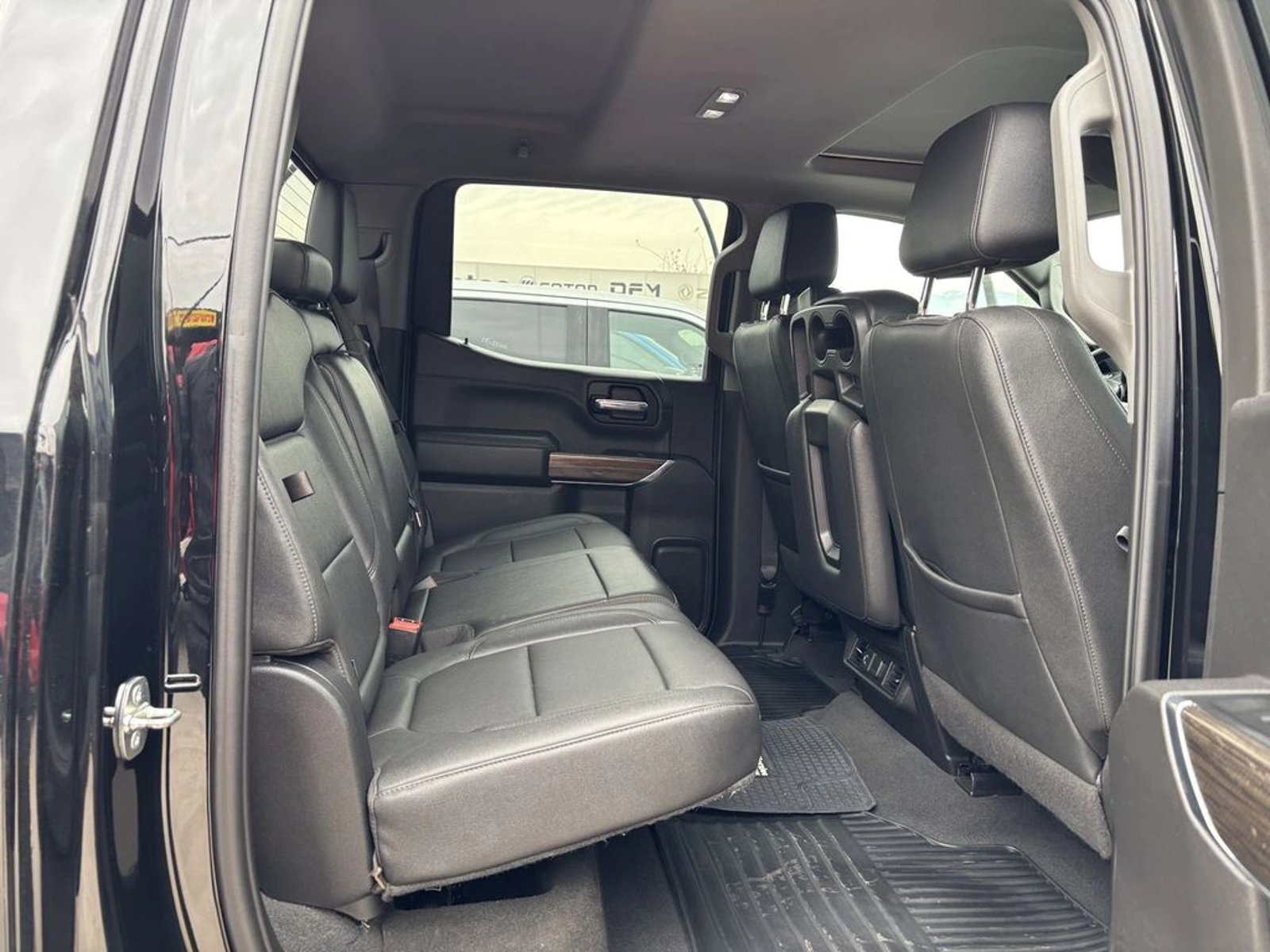 Chevrolet SILVERADO 5.3 LT TRAILBOSS Z71 4X4 AT 4P 2022 - Imagen 10 de 20