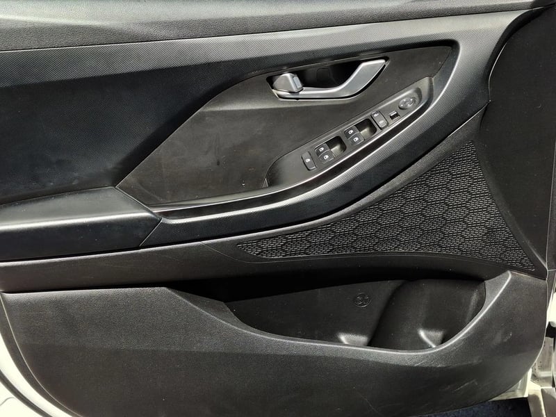 Hyundai CRETA MT 2023 - Imagen 10 de 20