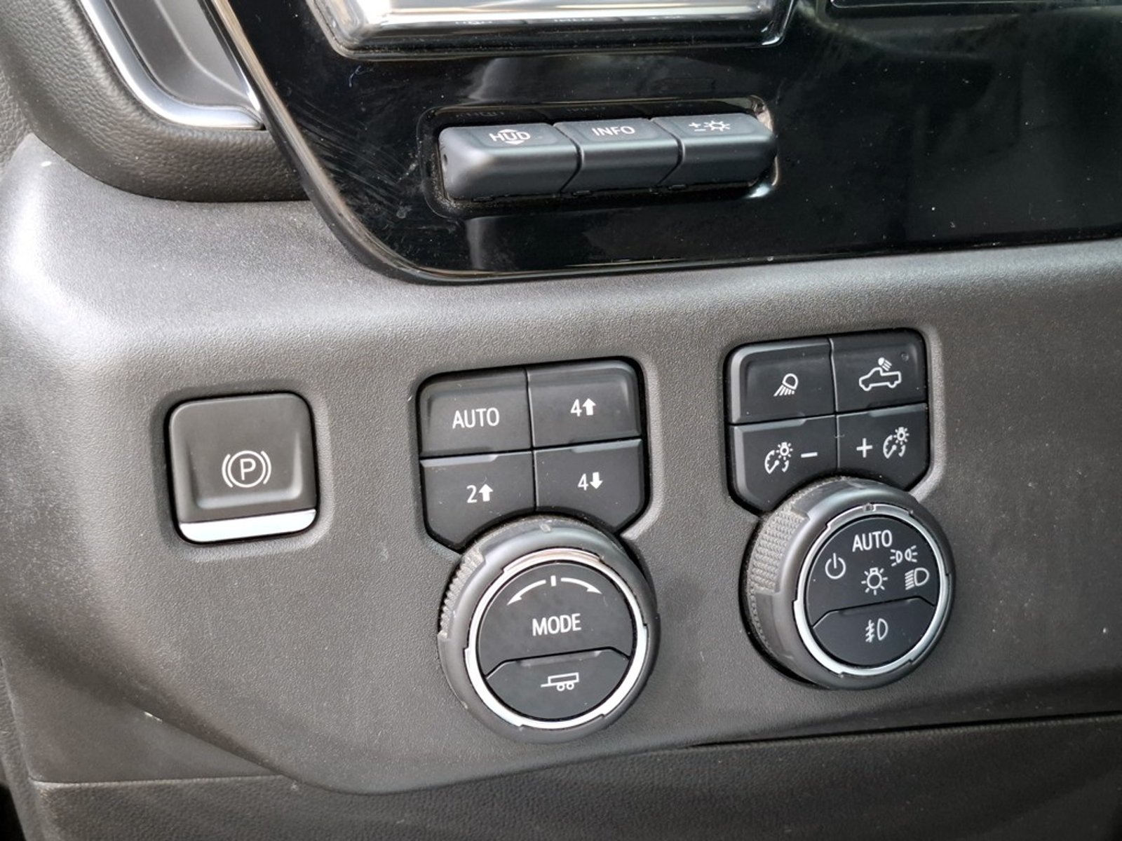 CHEVROLET SILVERADO 4X4 3.0 AUT 2023 - Imagen 18 de 20