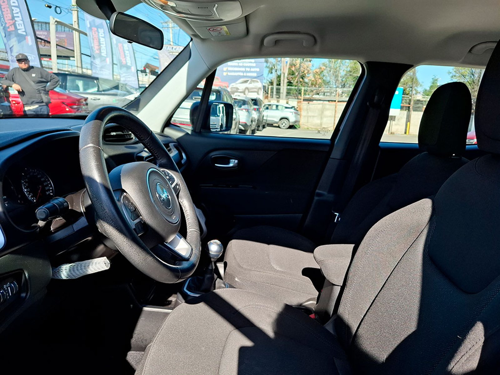 Jeep RENEGADE 1.8 SPORT LX 2023 - Imagen 10 de 20