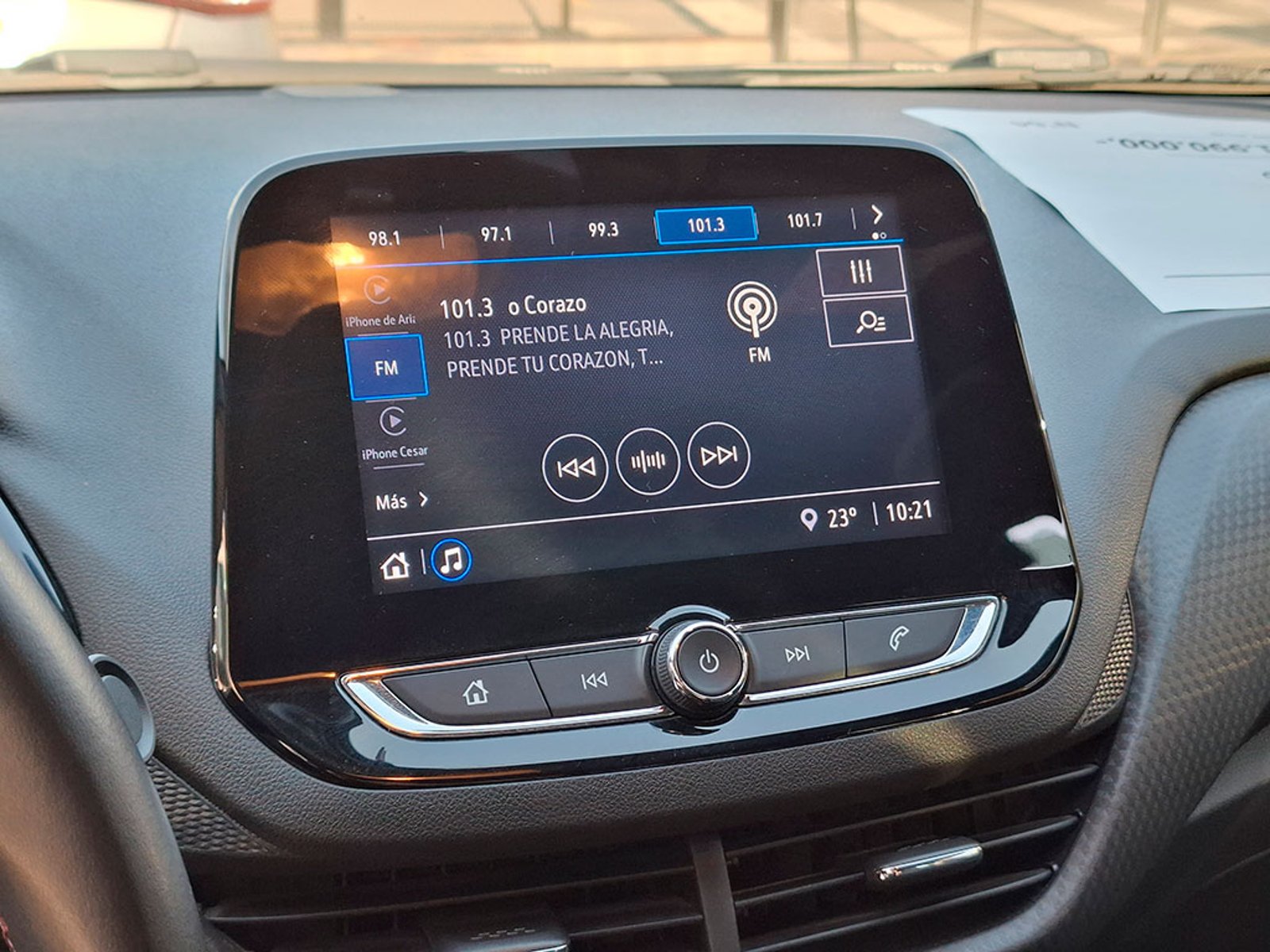 CHEVROLET ONIX 1.0 2024 - Imagen 17 de 20