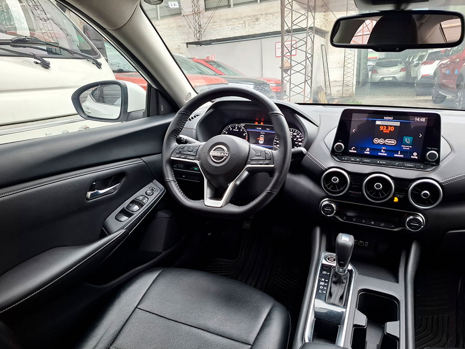 Nissan SENTRA 2.0 ADVANCE 2025 - Imagen 12 de 18