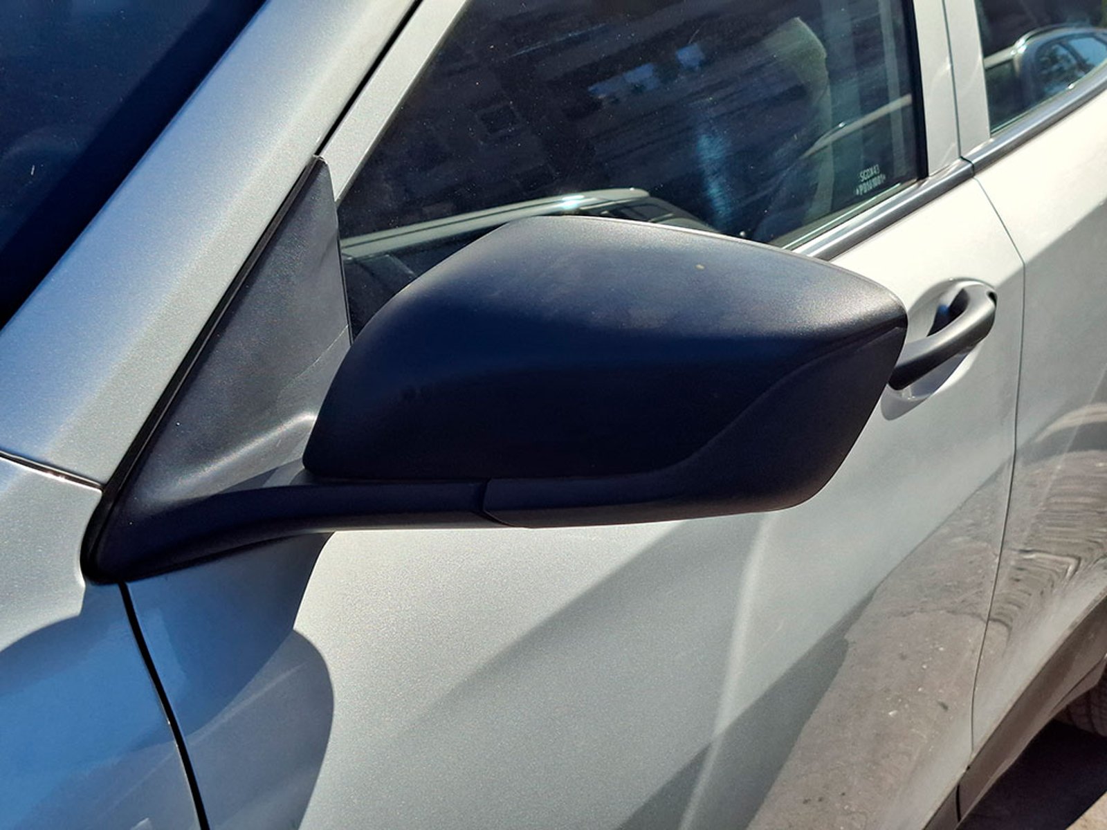 CHEVROLET TRACKER 1.2T LS FWD 2023 - Imagen 4 de 20