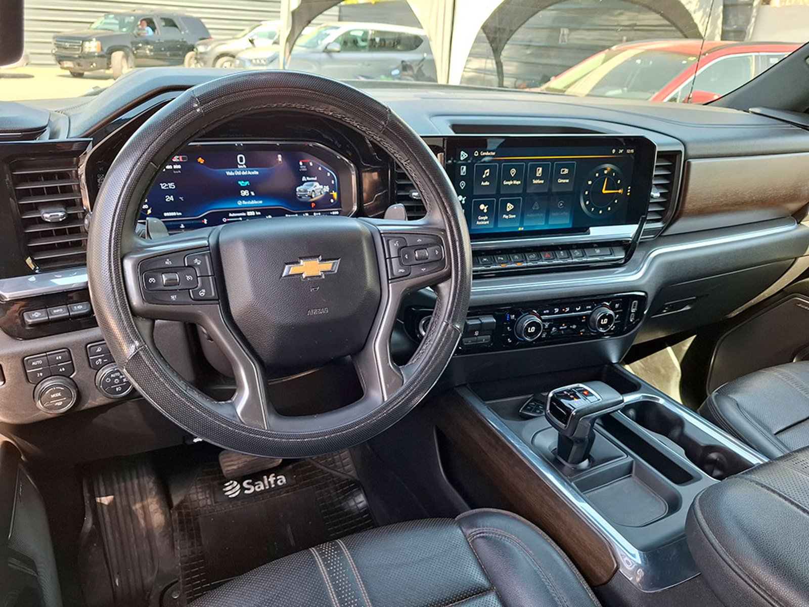 CHEVROLET SILVERADO 4X4 3.0L AUT 2024 - Imagen 13 de 20