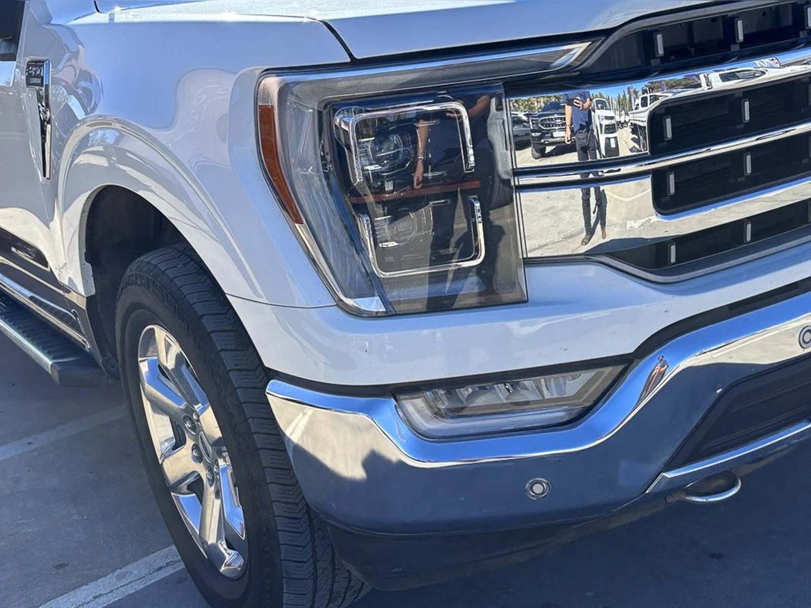 FORD F-150 LARIAT LUXURY 5.0 4X4 AUT 2023 - Imagen 4 de 20