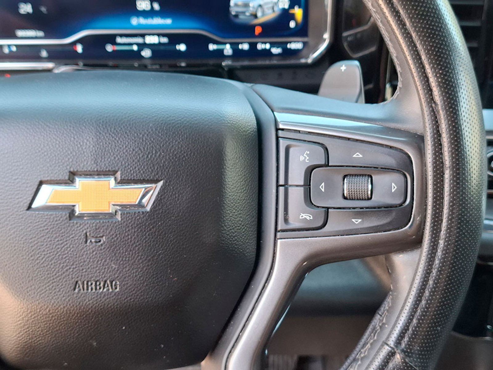 CHEVROLET SILVERADO 4X4 3.0L AUT 2024 - Imagen 15 de 20