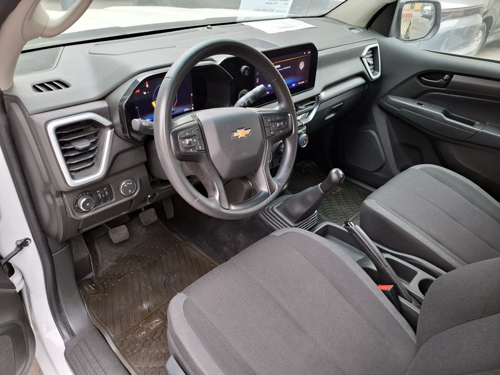 Chevrolet COLORADO DCAB MT 4X4 2.8 2024 - Imagen 13 de 20