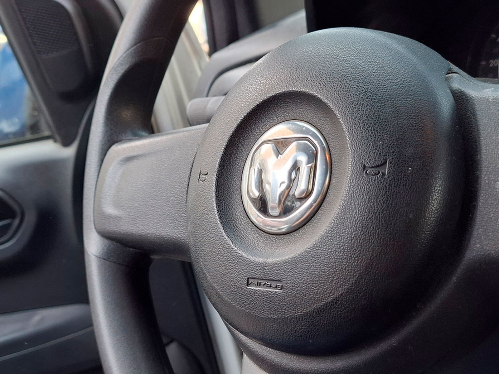 RAM V700 Rapid 1.4 2022 - Imagen 13 de 20