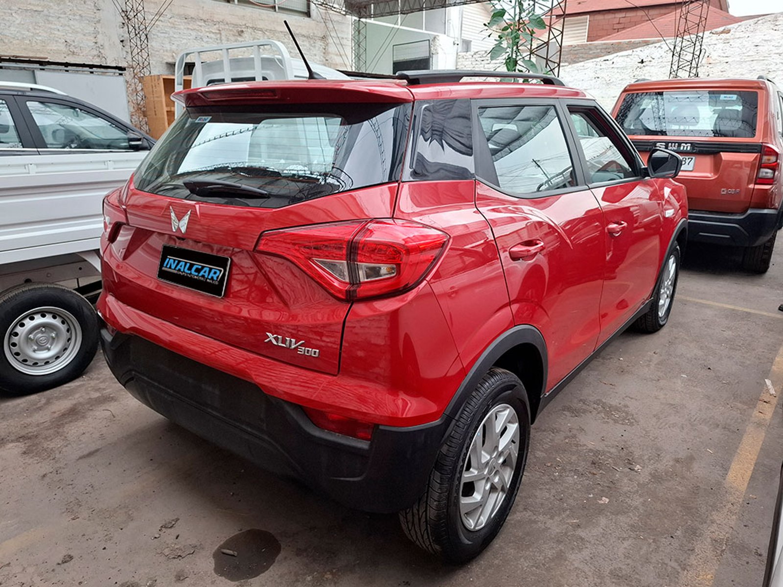Mahindra XUV 300 . 2026 - Imagen 9 de 17