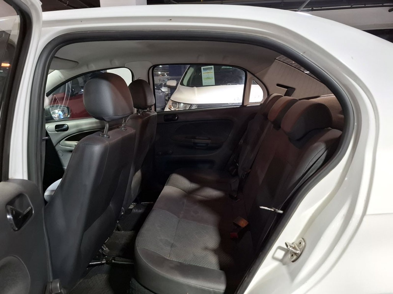 VOLKSWAGEN VOYAGE 1.6 2021 - Imagen 18 de 19