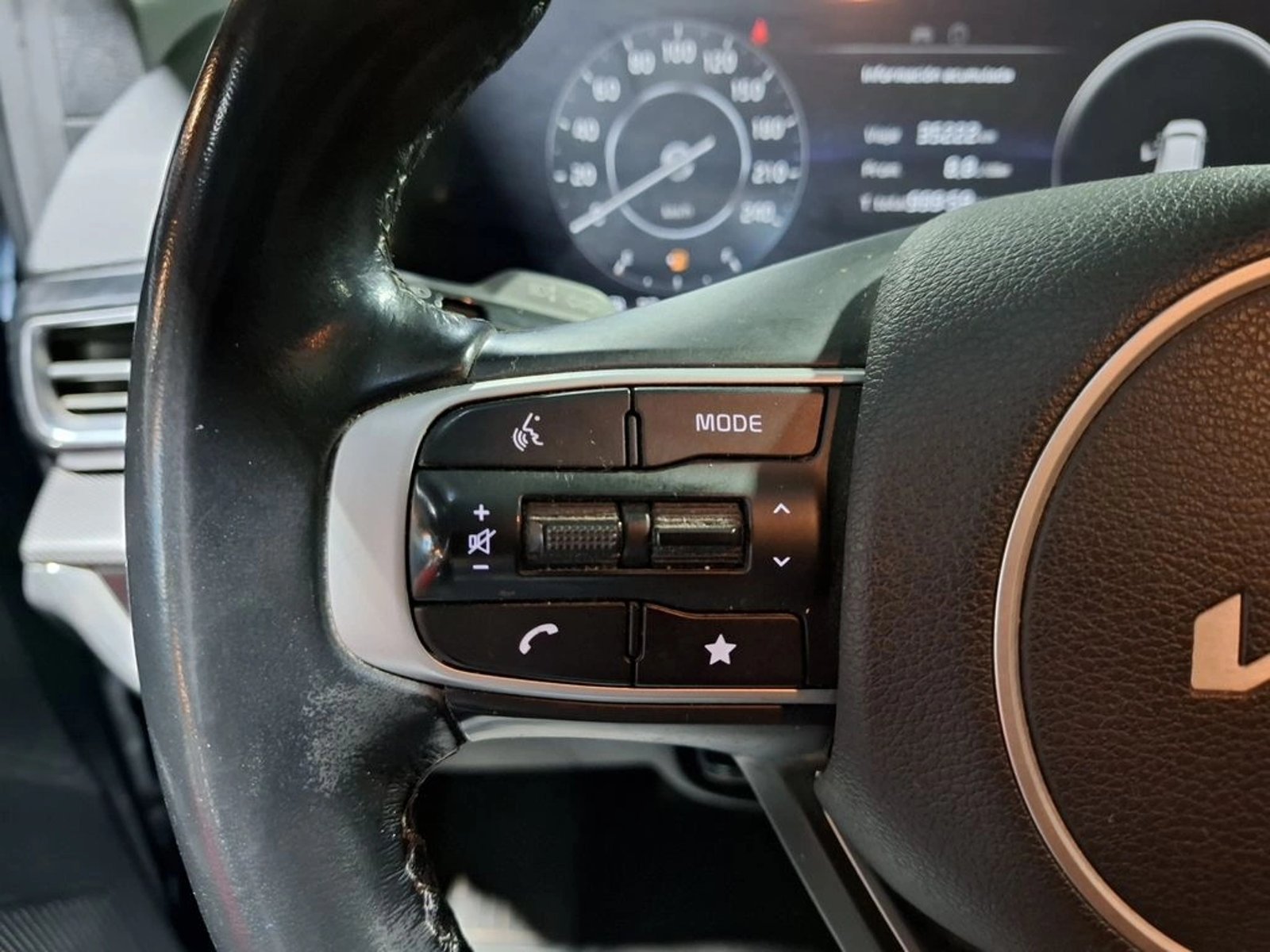 KIA SPORTAGE SPORTAGE LX 2.0L GSL 6AT 2WD 6AB 2023 - Imagen 14 de 20