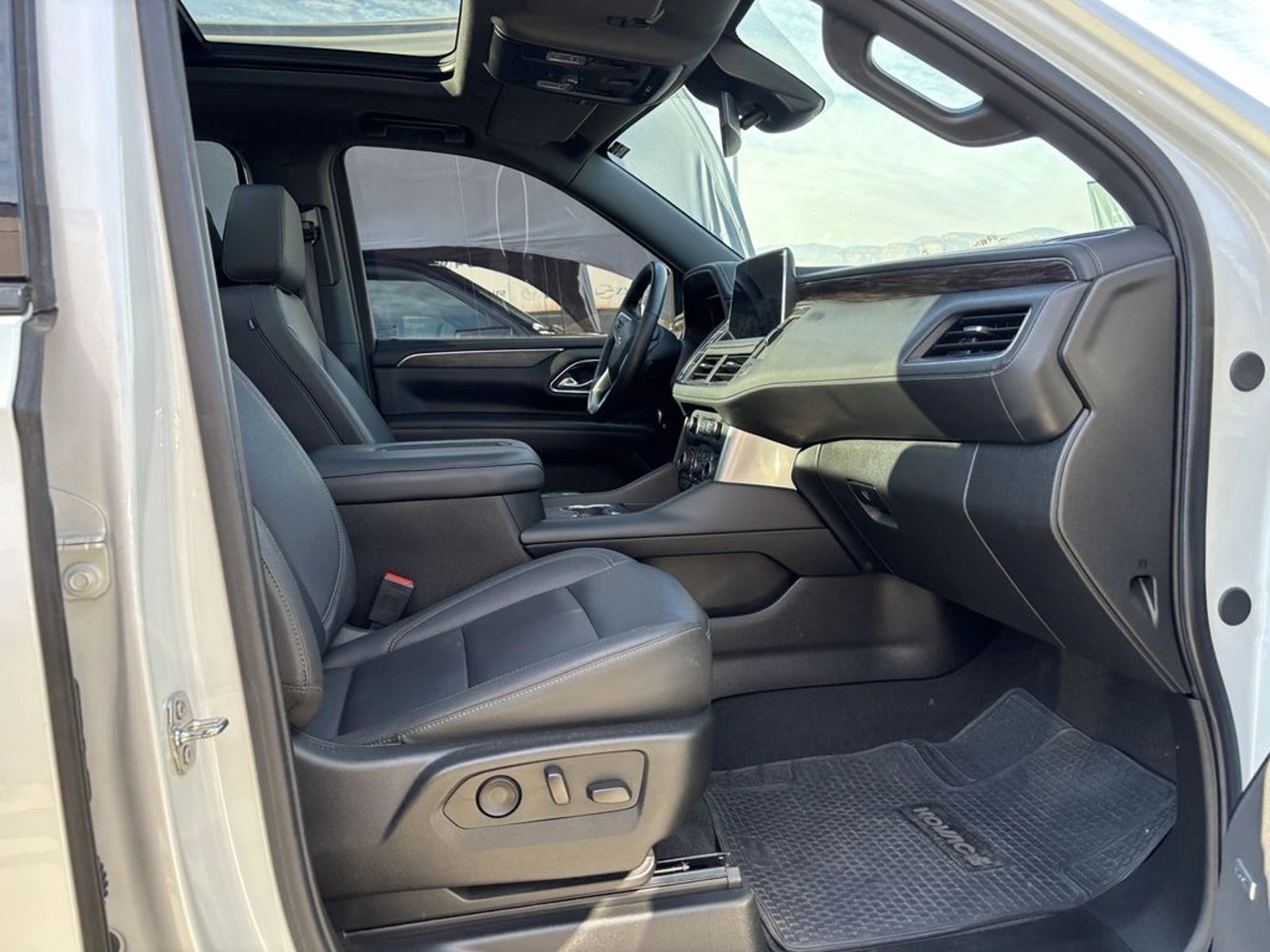 CHEVROLET SUBURBAN 5.3 Z71 AT 4X4 2024 - Imagen 7 de 20