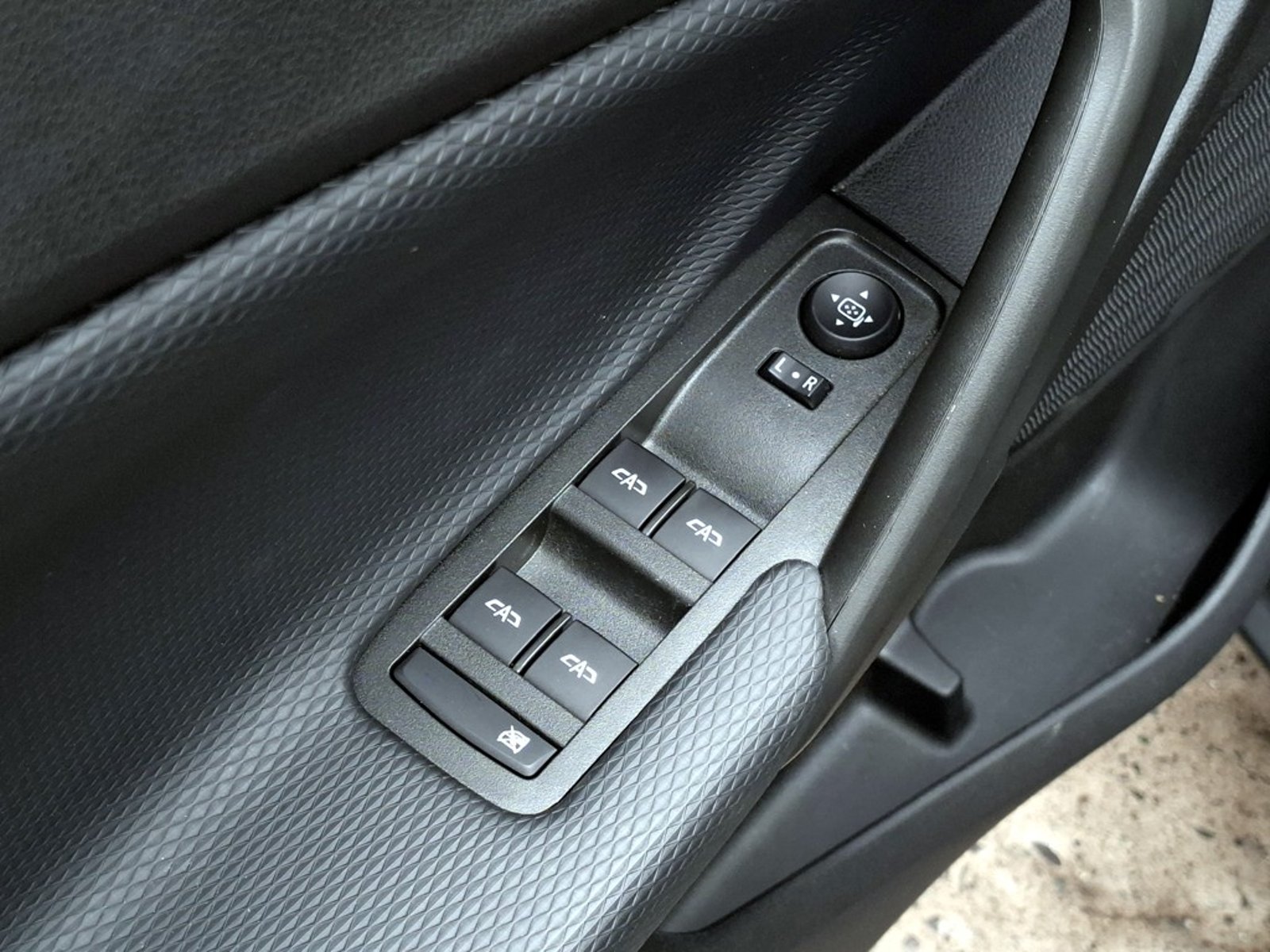 CHEVROLET TRACKER 1.2T LTZ 2025 - Imagen 10 de 20