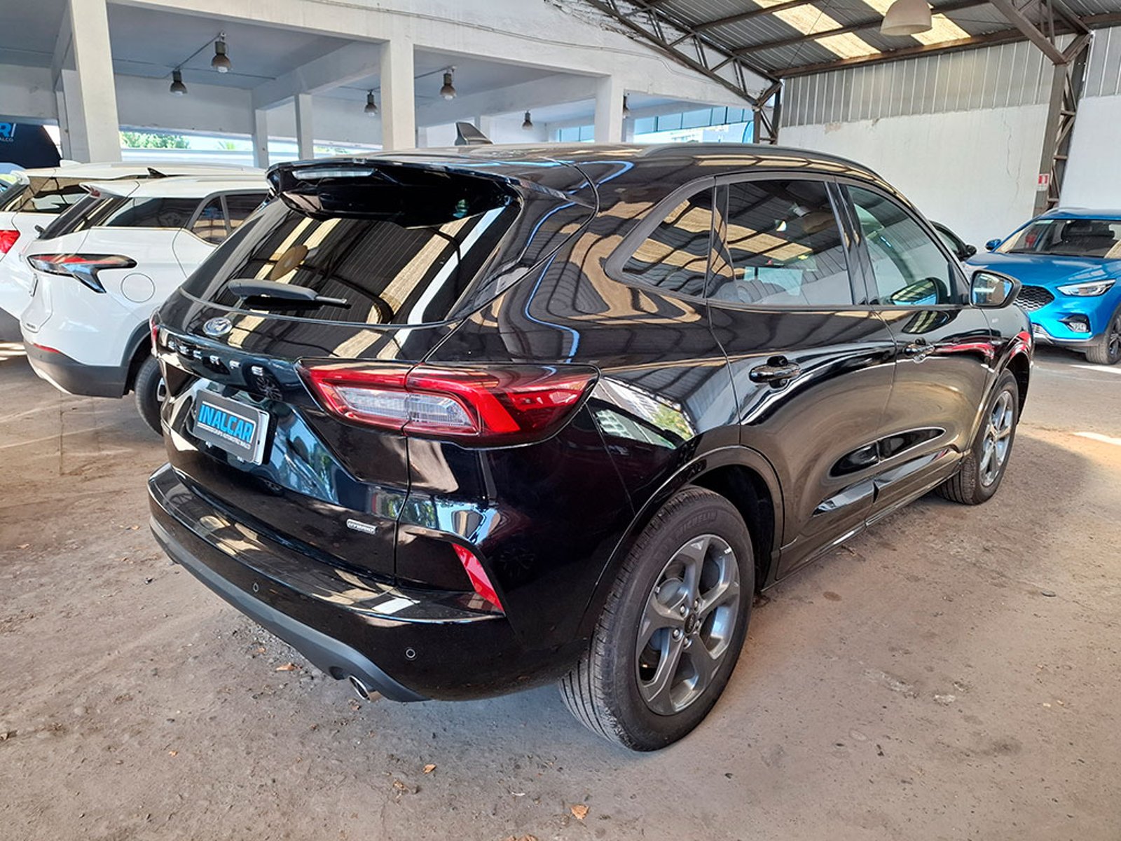 FORD ESCAPE 2.5 HEV 2025 - Imagen 9 de 20