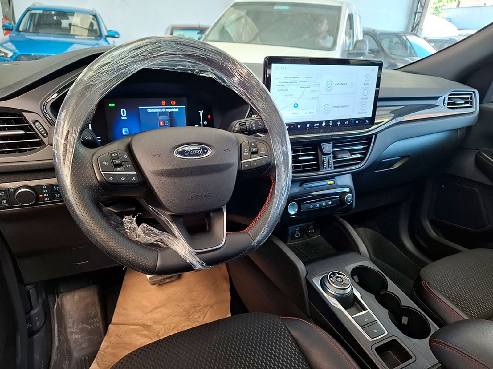 FORD ESCAPE 2.5 HEV 2025 - Imagen 12 de 20