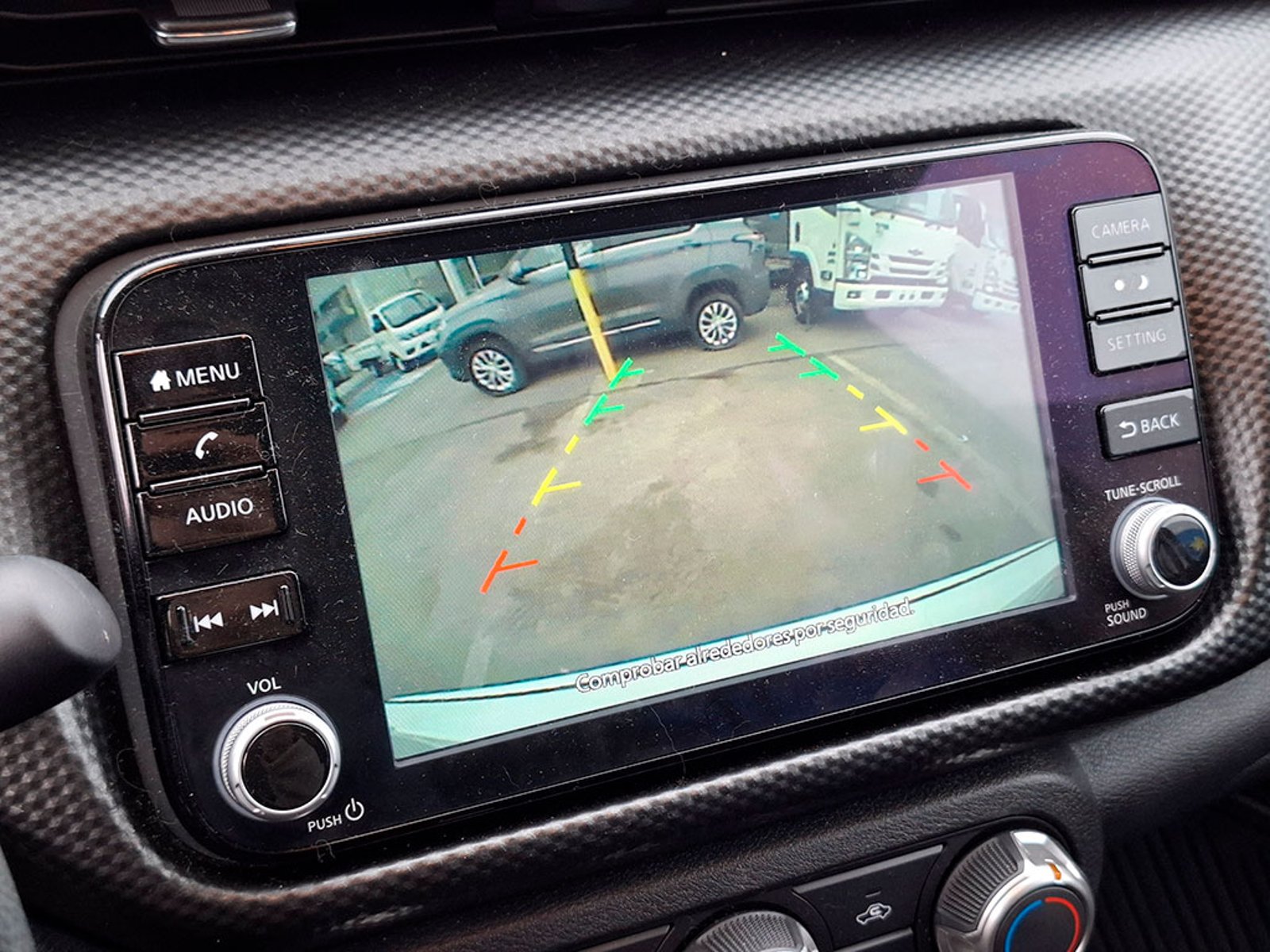 Nissan KICKS 1.6 ADVANCE AT 2025 - Imagen 18 de 20
