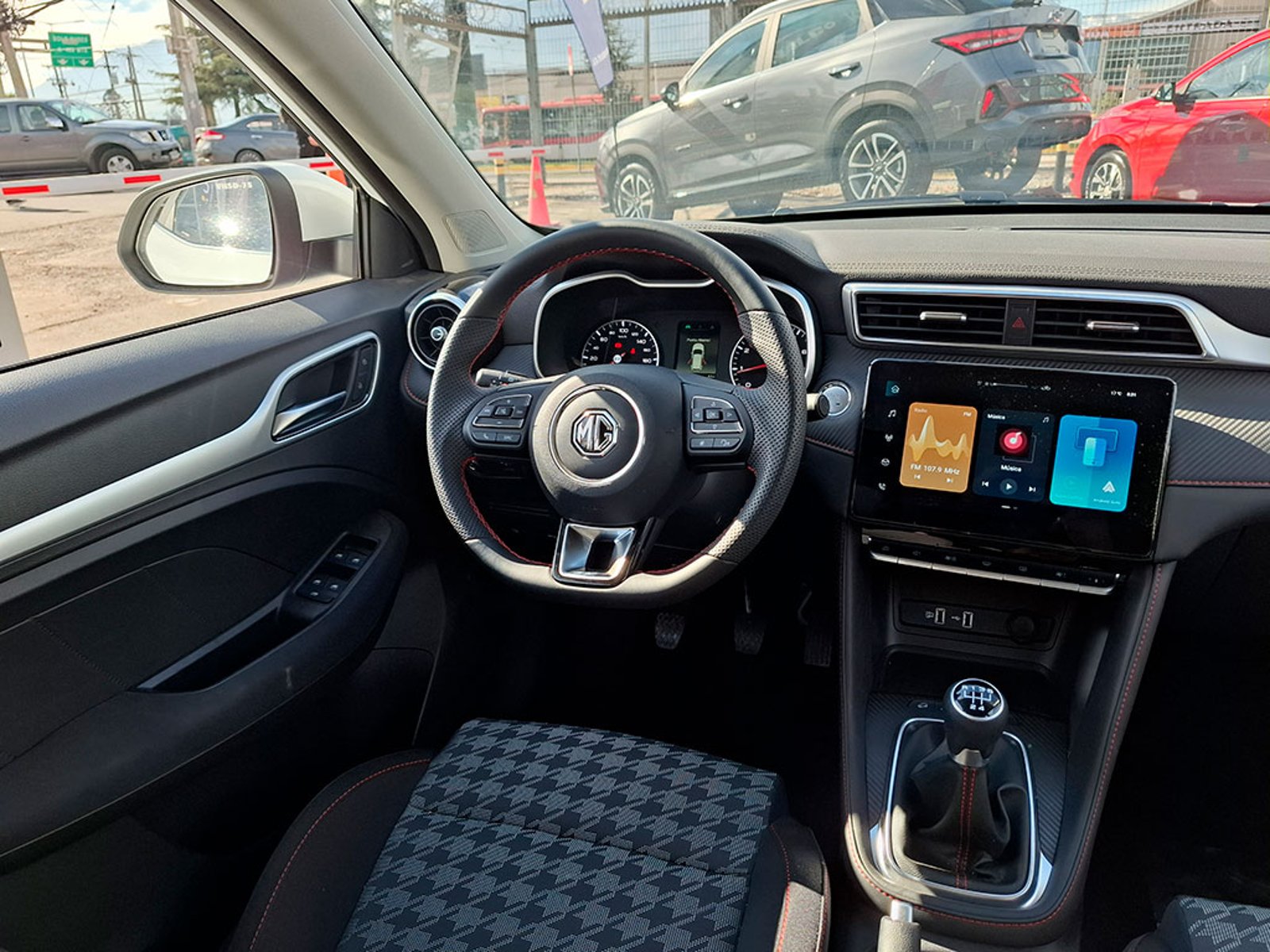 MG ZX 1.5 COM 2025 - Imagen 11 de 20