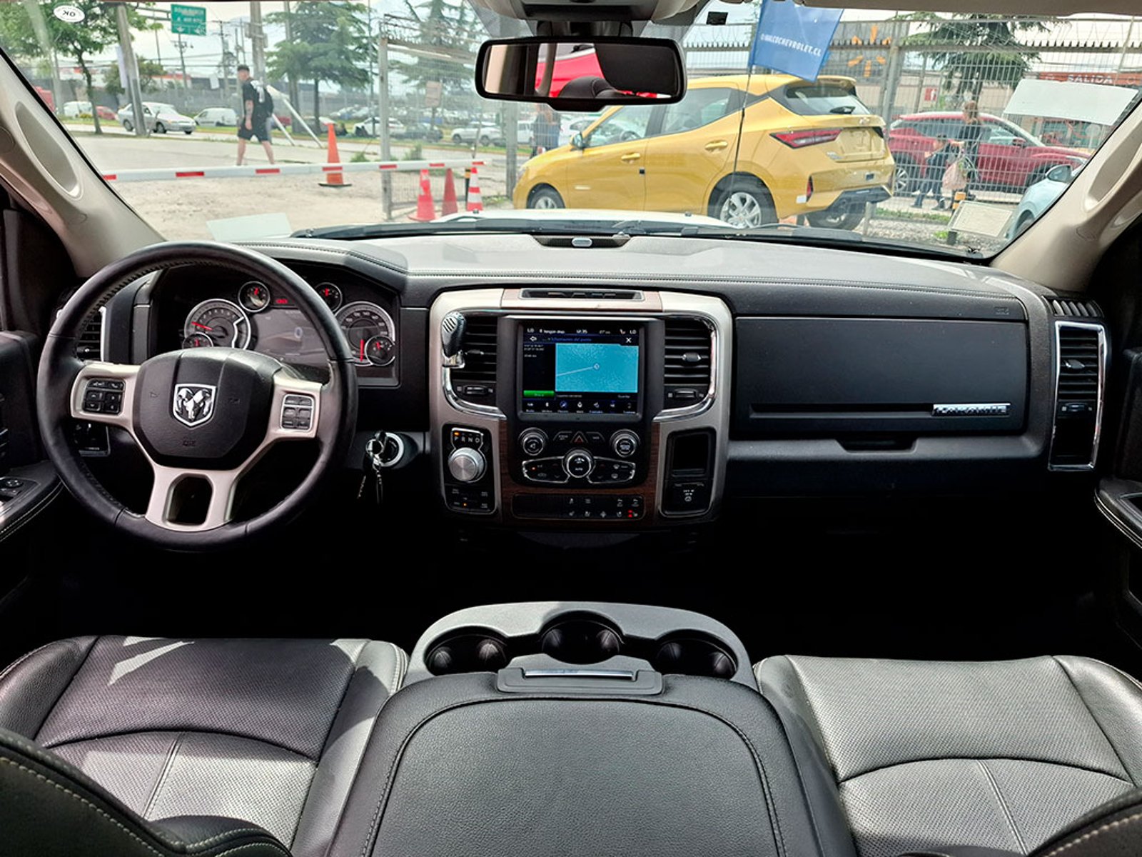 RAM 1500 CREW CAB LARAMIE 4X4 5.7 AUT 2019 - Imagen 10 de 20