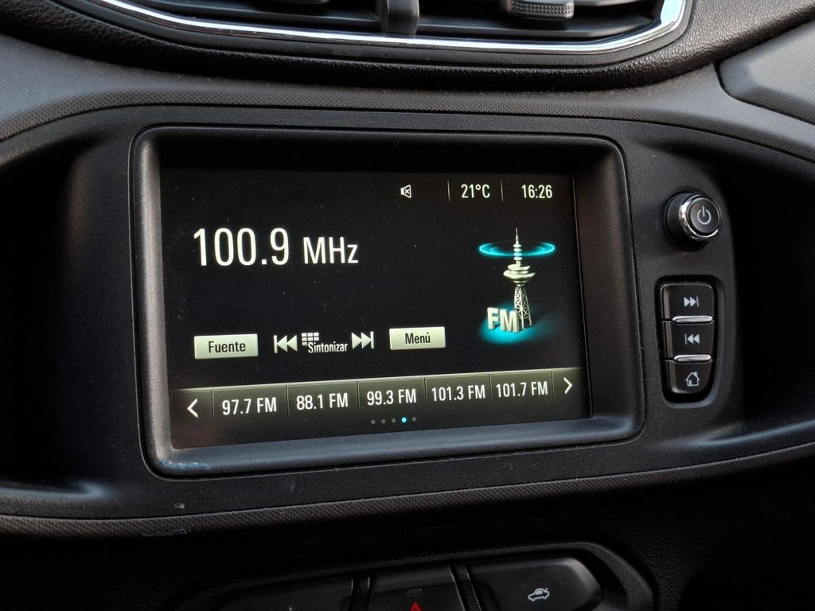Chevrolet PRISMA LTZ 1.4 2018 - Imagen 15 de 20