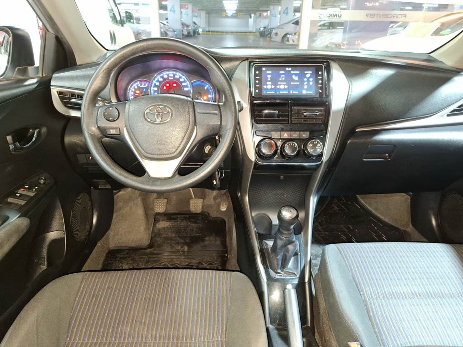 TOYOTA YARIS SEDAN OTTO 1.5 2021 - Imagen 14 de 14