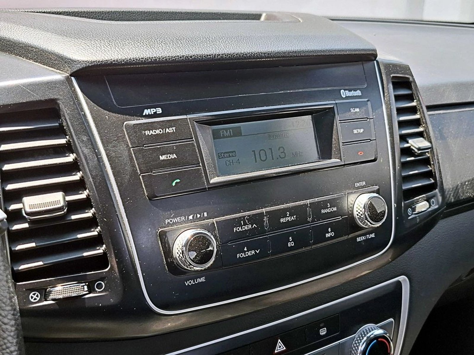 SSANGYONG GRAND MUSSO 2.2 GRAND 4WD MT 2021 - Imagen 13 de 15