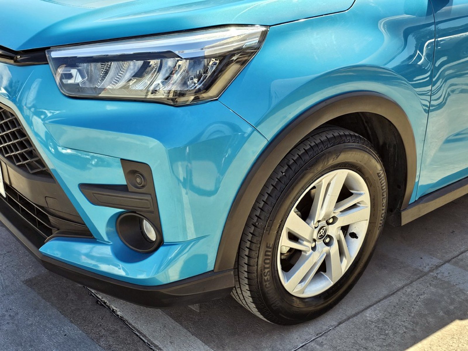TOYOTA RAIZE 1.2 CVT E 2022 - Imagen 8 de 20