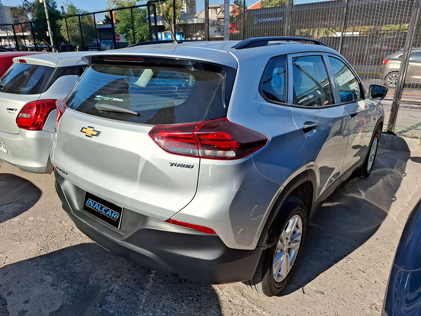 CHEVROLET TRACKER 1.2T LS FWD 2023 - Imagen 8 de 20