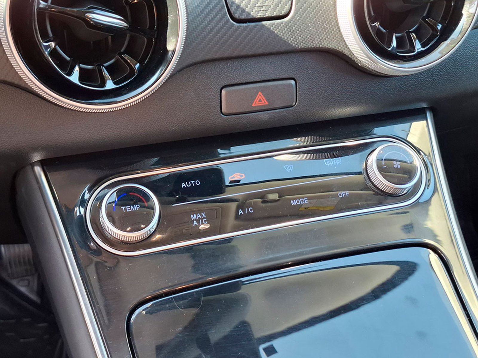 DONGFENG T5 EVO 1.5 AUT 2023 - Imagen 18 de 20