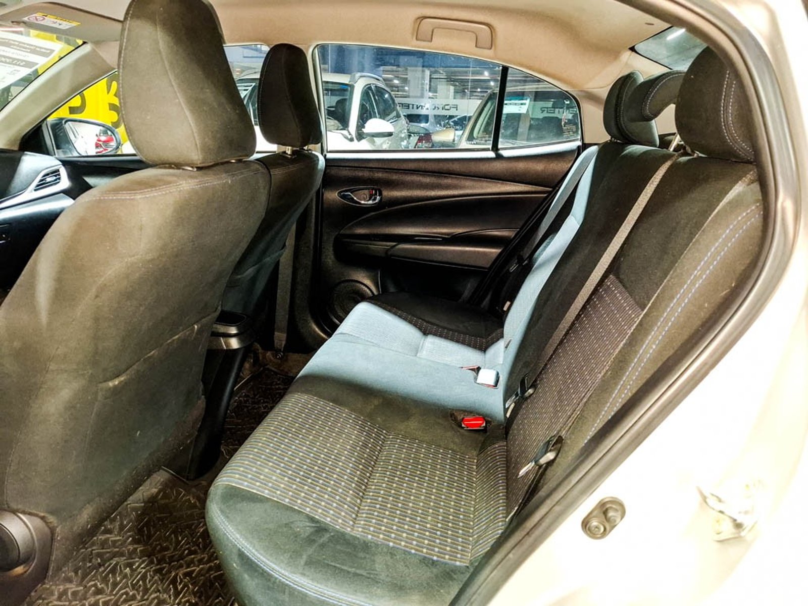 TOYOTA YARIS SEDAN OTTO 1.5 2021 - Imagen 13 de 14