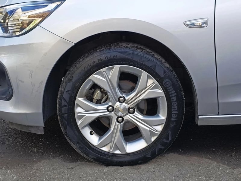 Chevrolet ONIX 1.0 2022 - Imagen 6 de 20