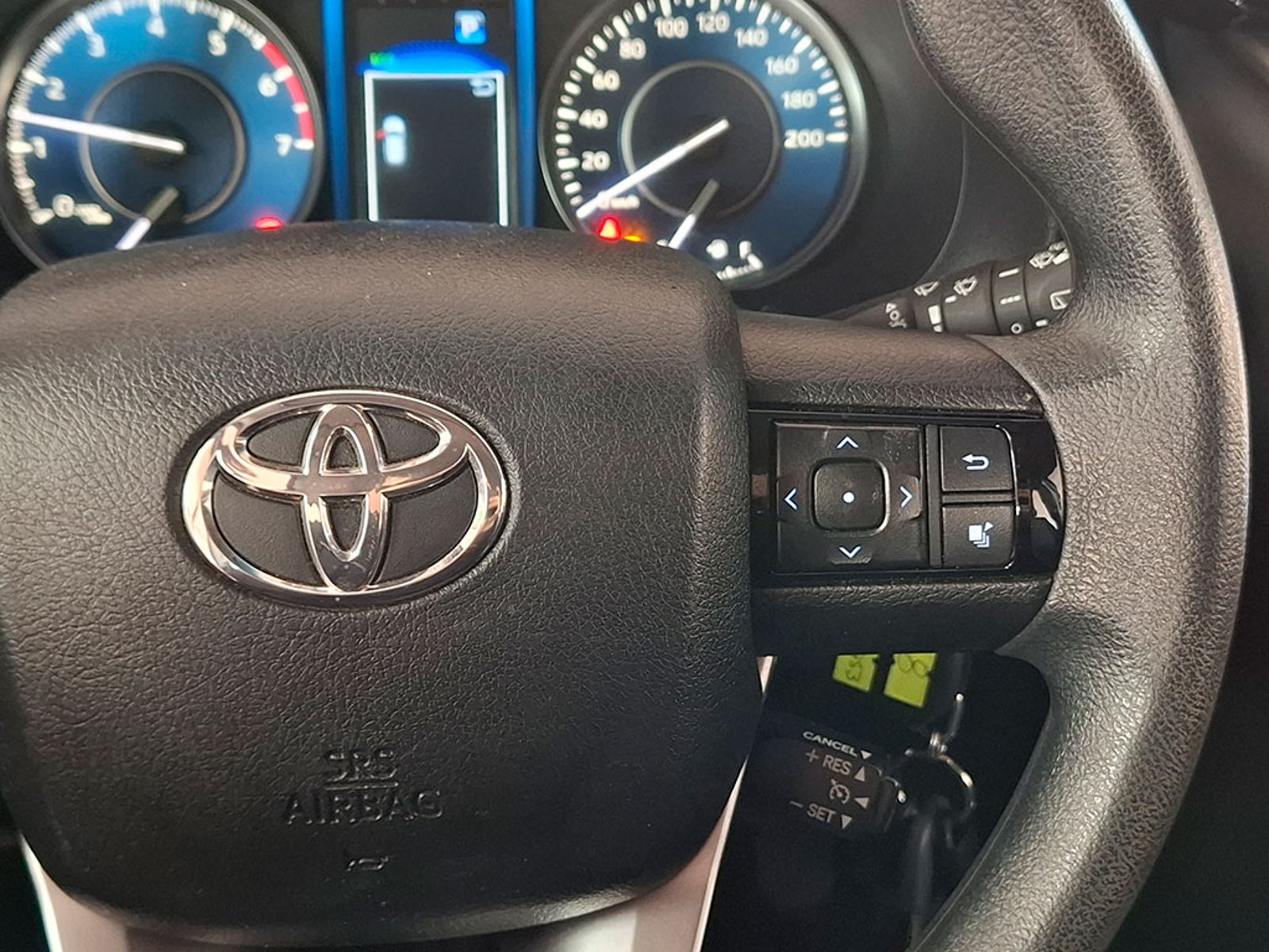 TOYOTA FORTUNER 2.7 SR5 2023 - Imagen 15 de 20