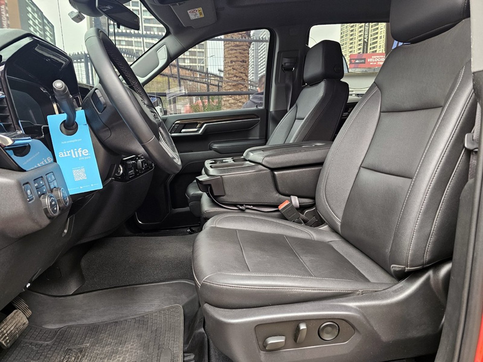 Chevrolet SILVERADO 6.2 ZR2 2023 - Imagen 15 de 20