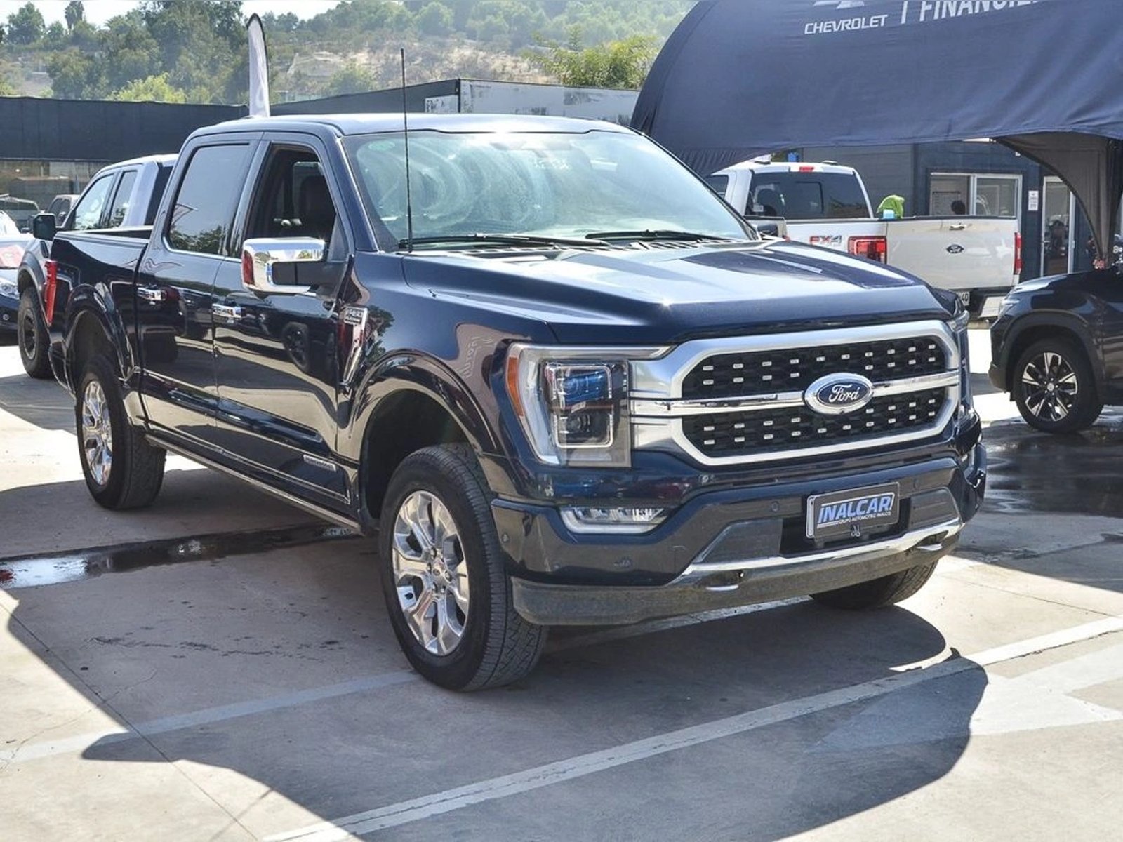 FORD F-150 PLATINUM 2022 - Imagen 3 de 19
