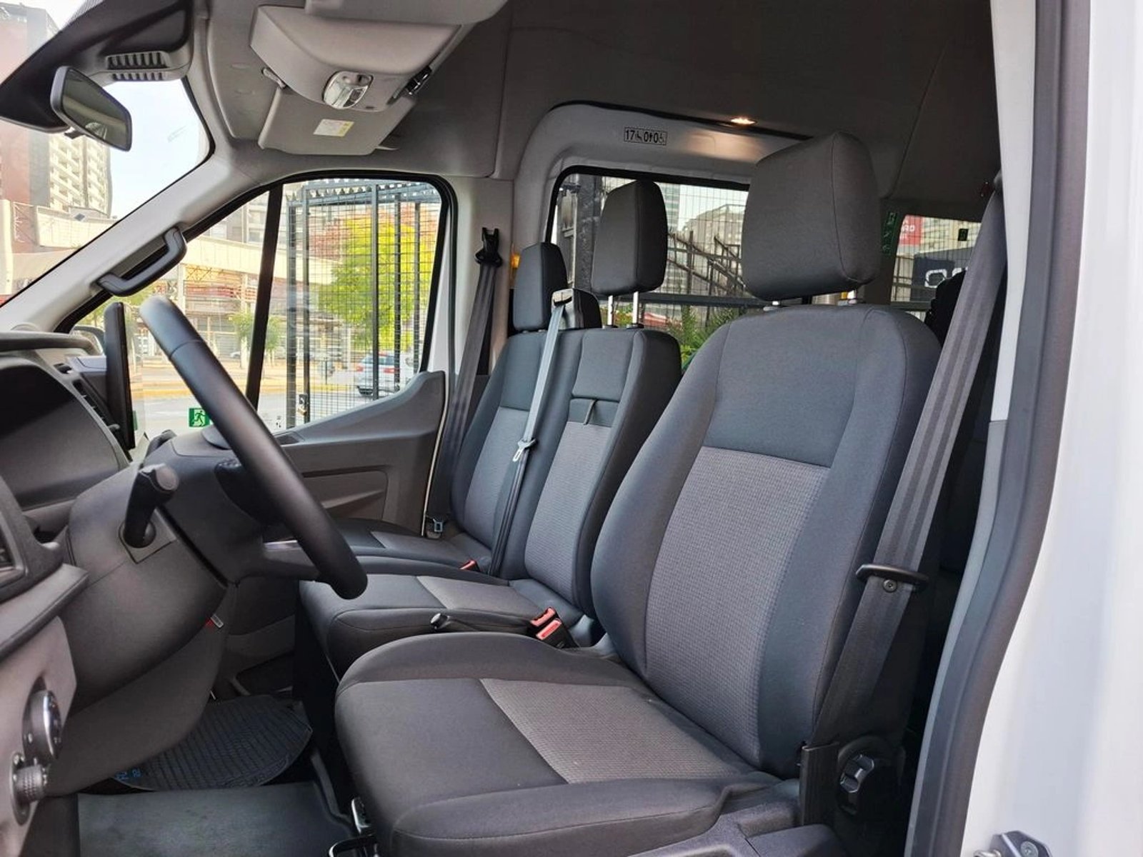 FORD TRANSIT 2.0 2026 - Imagen 15 de 20