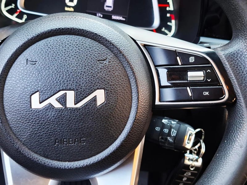 Kia SONET 1.5 2023 - Imagen 18 de 20