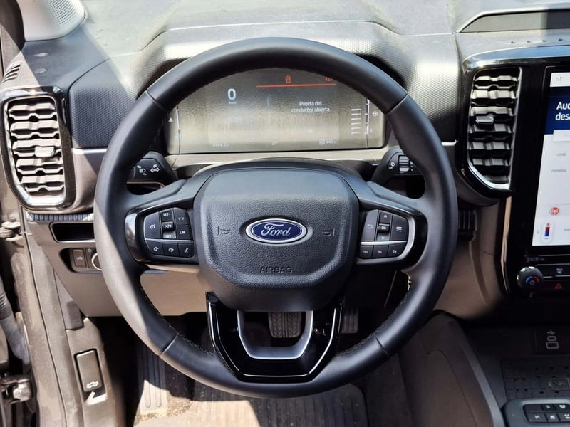 Ford RANGER XLT 4X4 2.0 2024 - Imagen 17 de 20