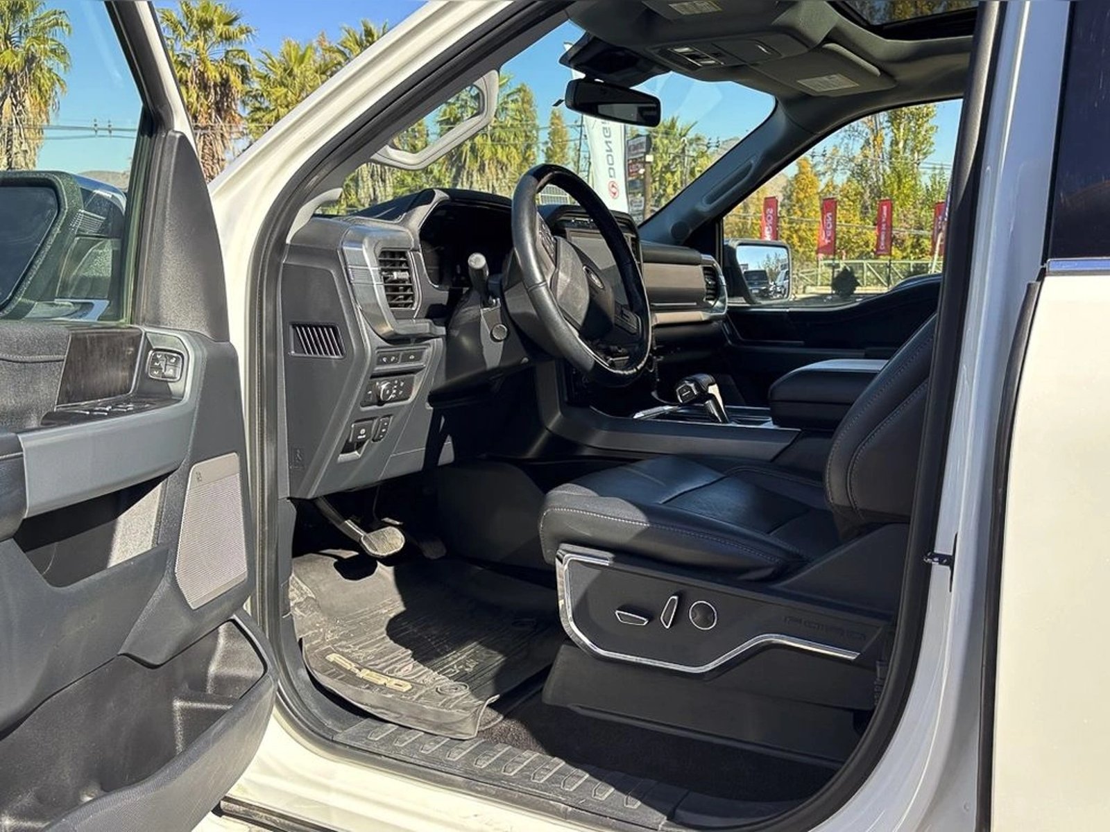 FORD F-150 LARIAT LUXURY 5.0 4X4 AUT 2023 - Imagen 13 de 20