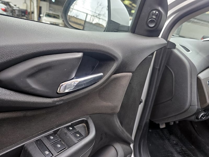 Chevrolet PRISMA LTZ 1.4 2018 - Imagen 12 de 20