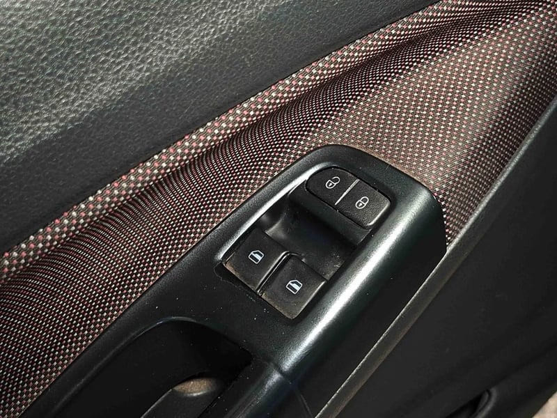 Volkswagen VOYAGE 1.6 2018 - Imagen 12 de 20