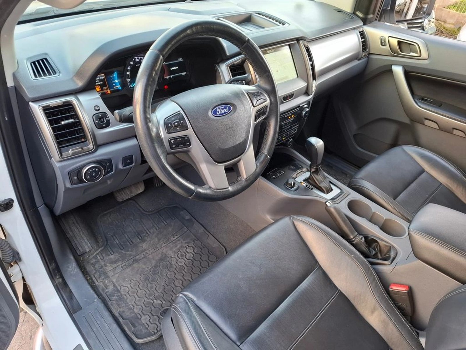 Ford RANGER 3.2 LTD 4X4 DIESEL DOB. CAB. AT 4P 2020 - Imagen 13 de 20
