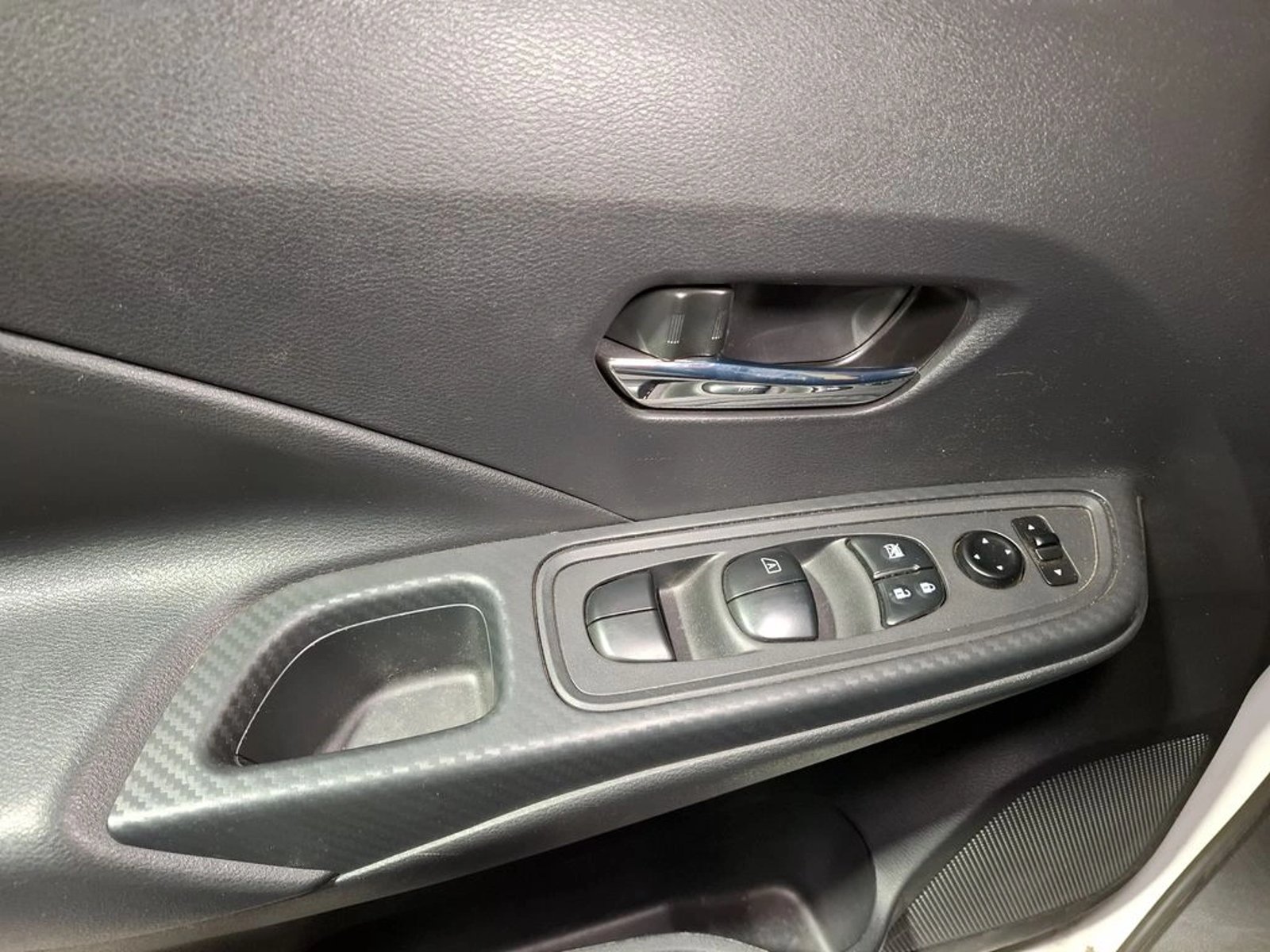Nissan VERSA MT 1.6 2023 - Imagen 10 de 20