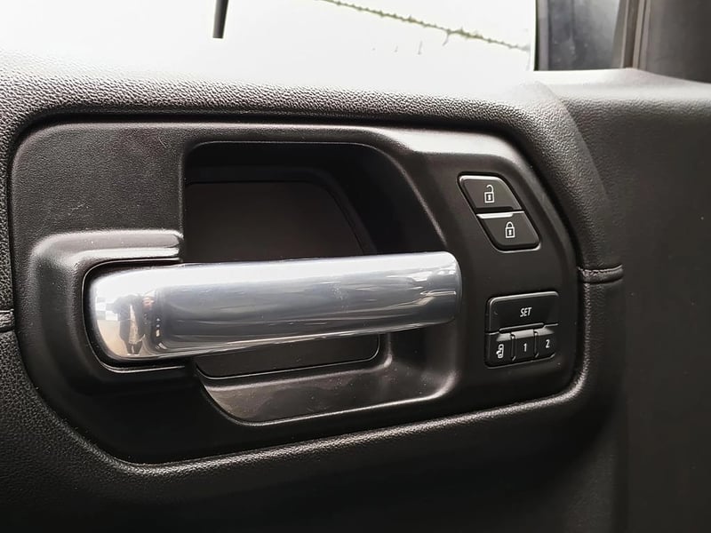 Chevrolet SILVERADO 5.3 2021 - Imagen 13 de 20