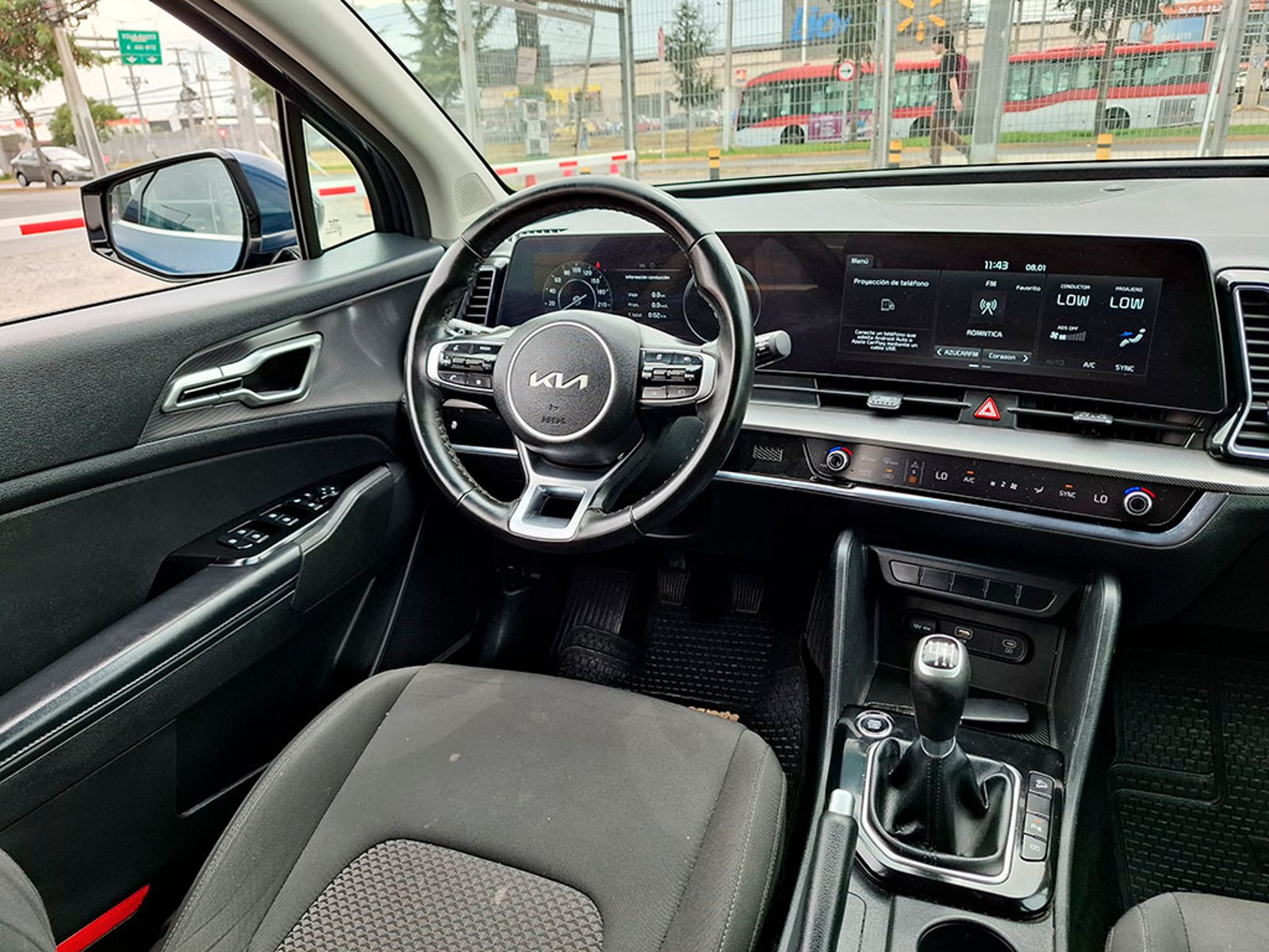 KIA SPORTAGE EX 2.0 2023 - Imagen 12 de 20