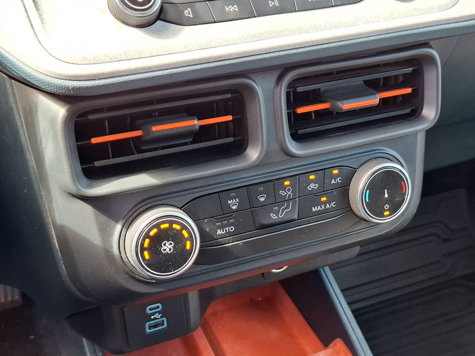 Ford MAVERICK XLT 2.0 AUT 2024 - Imagen 19 de 20