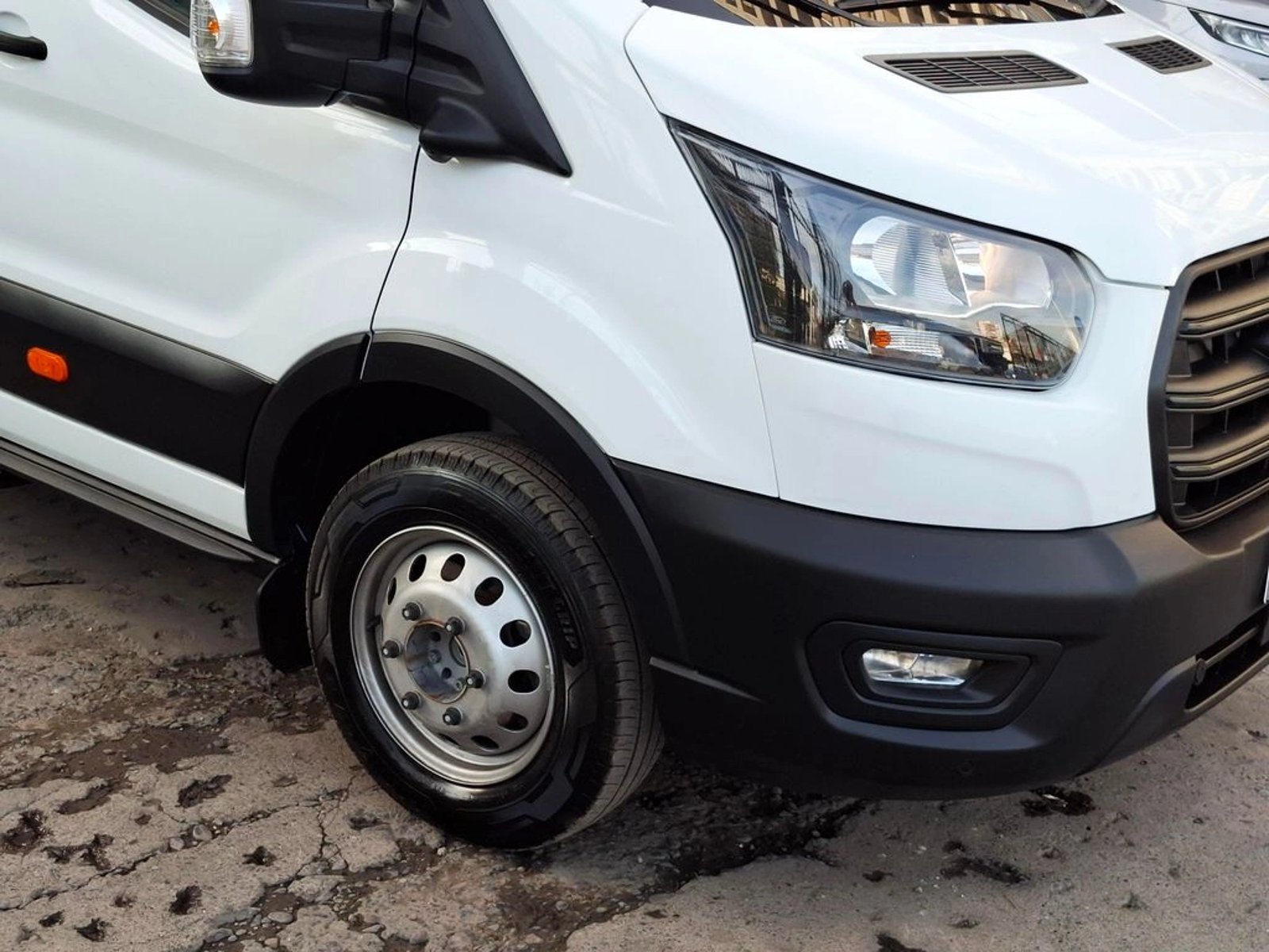FORD TRANSIT 2.0 2026 - Foto 5 de 20